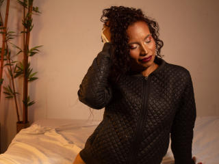 KeylaHolland - Live Sex Cam - 21349630