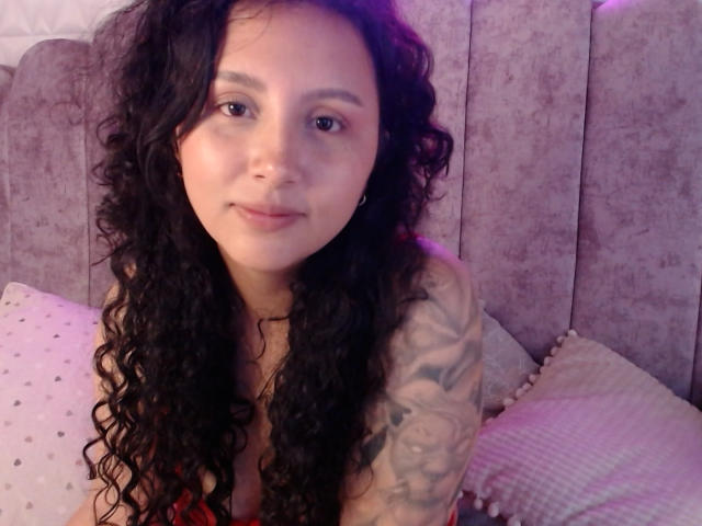 ZoeeHotX - Live sex cam - 21351694