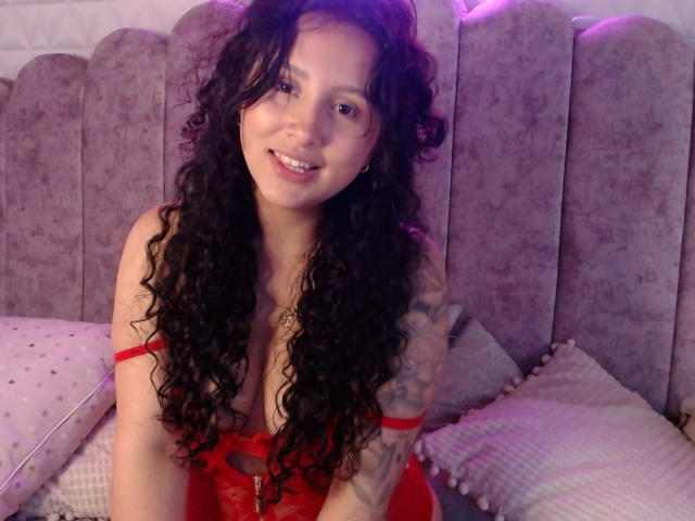 ZoeeHotX - Live sex cam - 21351790