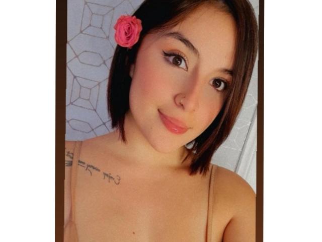EmilyBrrown - Sexe cam en vivo - 21354350