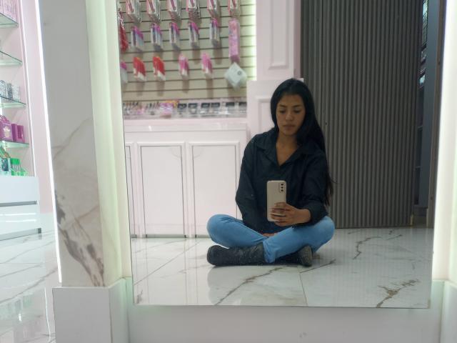 ArianithaXox - Live sexe cam - 21356690