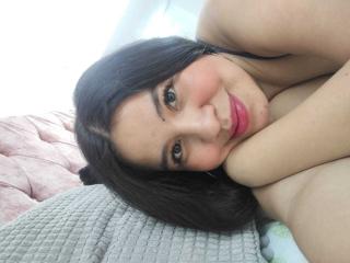 AliciaGoomez - Live sexe cam - 21360870