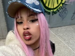RadiantRoxys - Live Sex Cam - 21363146
