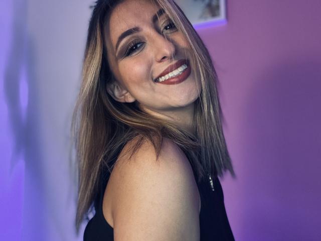 SabrinaaMontana - Live sex cam - 21367114