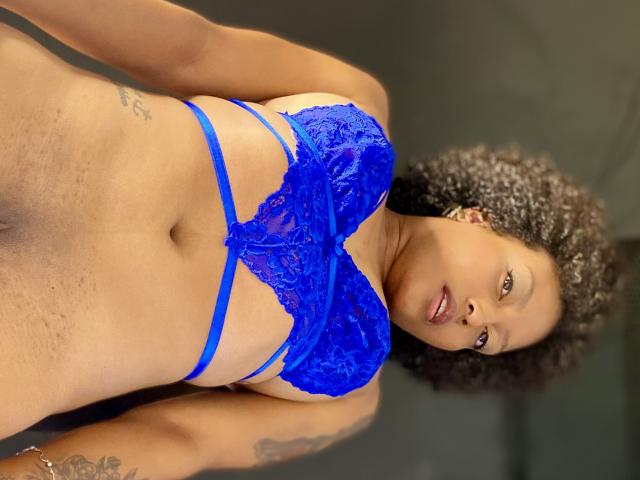 StefyRoldans - Live sex cam - 21370198