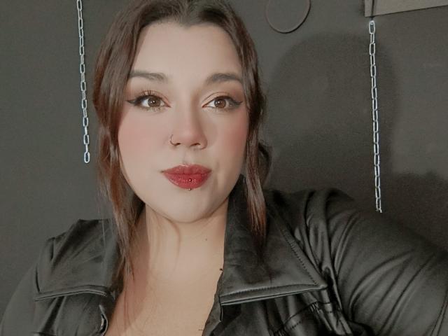 EmilyDom - Live sex cam - 21370926
