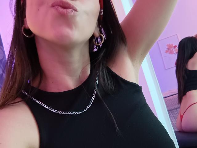 MiaReed - Live sex cam - 21371986