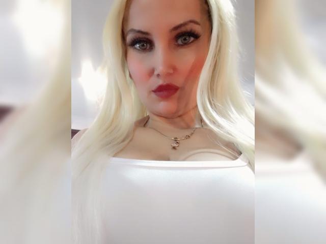 GiuliaAddams - Live porn &amp; sex cam - 21376706