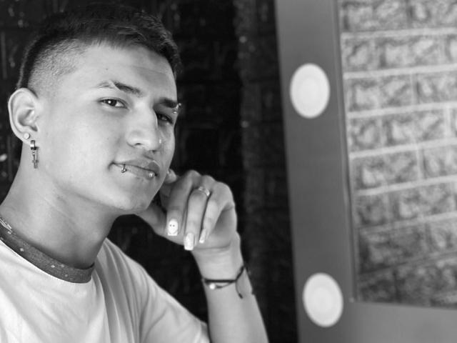 JoshuaScottX - Live sexe cam - 21377798