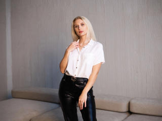 JungeLena-hot - Live porn &amp; sex cam - 21385982