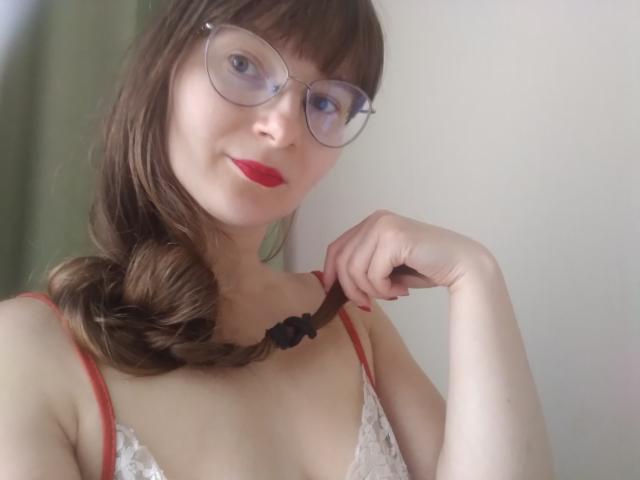 KiraGoldens - Live Sex Cam - 21386510