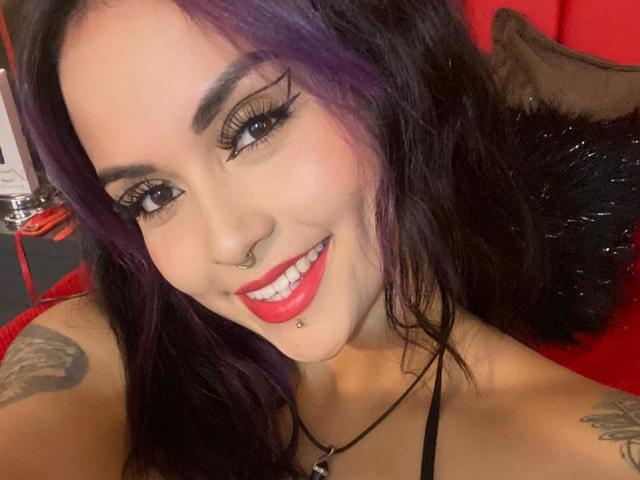 CharlotteScott69 - Live sex cam - 21389926