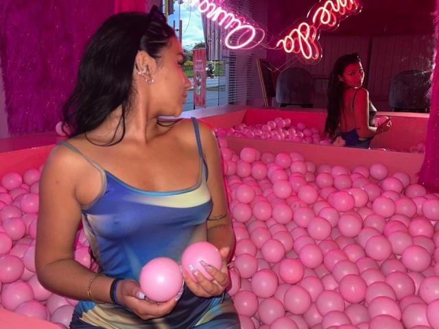 AlessiaFerry - Live sex cam - 21390202