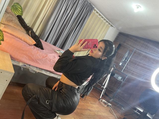 AlessiaFerry - Live sex cam - 21391930
