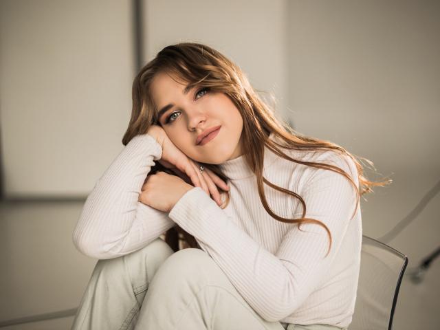 LauraHlot - Live sexe cam - 21393318