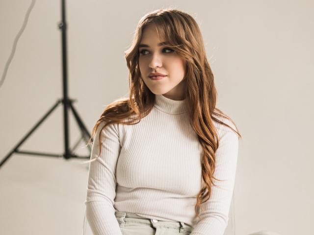 LauraHlot - Sexe cam en vivo - 21393322