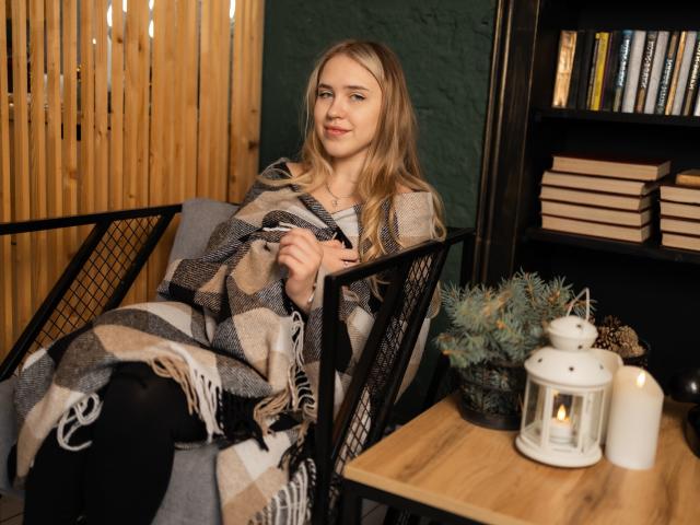 LauraHlot - Sexe cam en vivo - 21393398