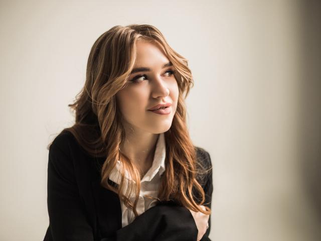 LauraHlot - Live sexe cam - 21393518