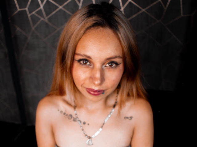 KateBrunet - Live sex cam - 21394606