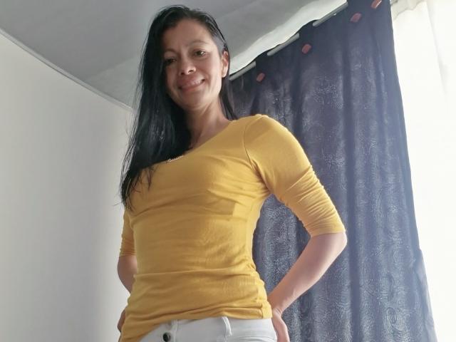 AngelBaud - Live porn &amp; sex cam - 21397322