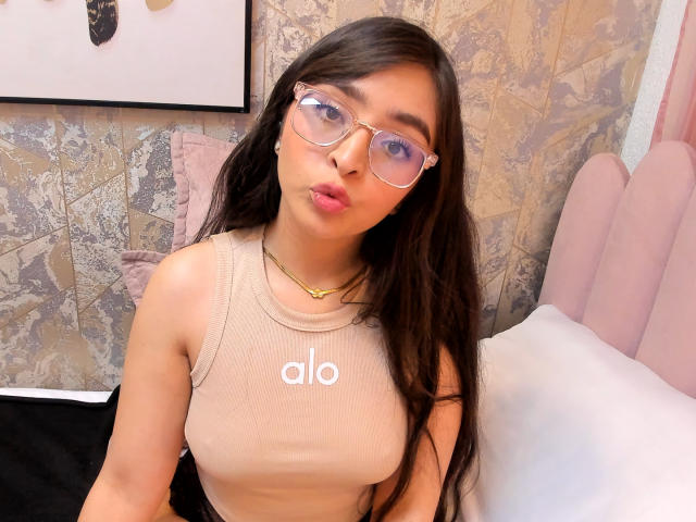 EvaMcAllister - Live sex cam - 21399938