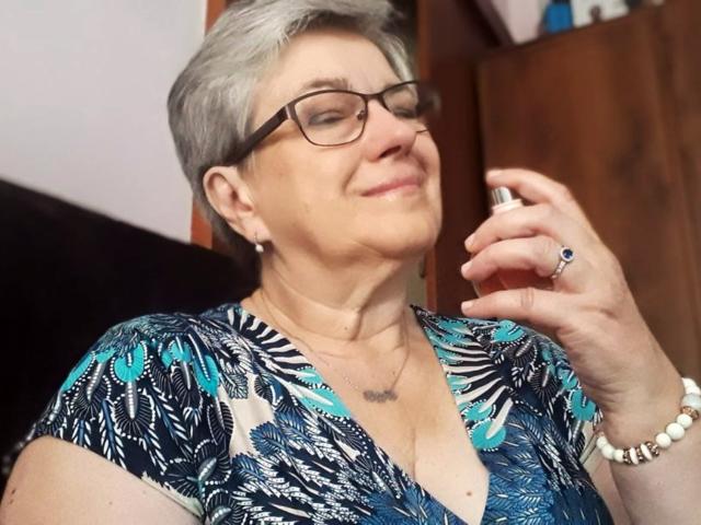 SensualIris - Sexe cam en vivo - 21401938