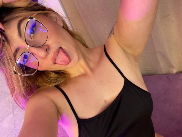 SabrinaaMontana - Live sex cam - 21406182