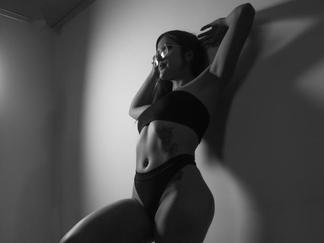 VioletMoonX - Live sex cam - 21408810