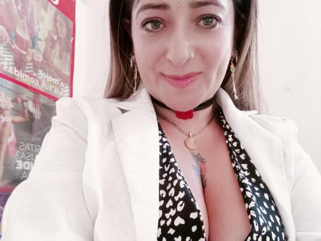 AlessadraJones - Sexe cam en vivo - 21412274