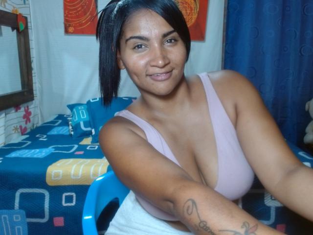 XiomaraKlart - Live sex cam - 21424306