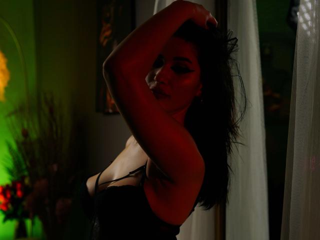 ChanelCharmx - Sexe cam en vivo - 21431994