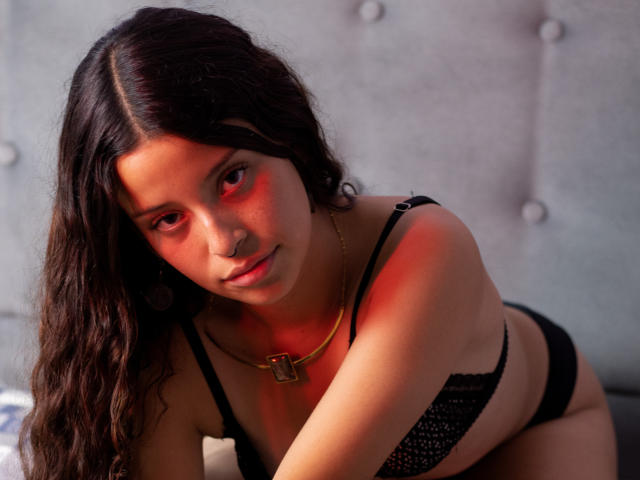 EmilyDarks - Live sex cam - 21433470