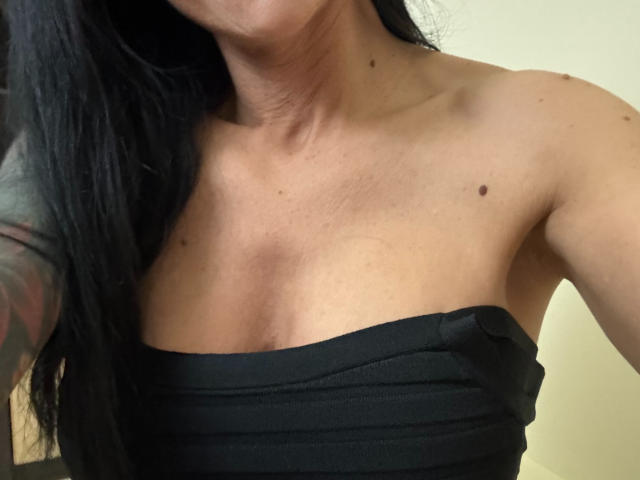 AndraD - Live Sex Cam - 21435890