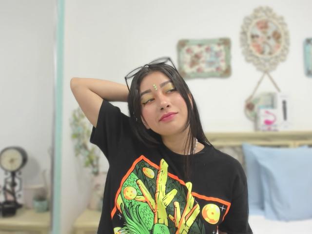 Genesiss - Live sex cam - 21437054