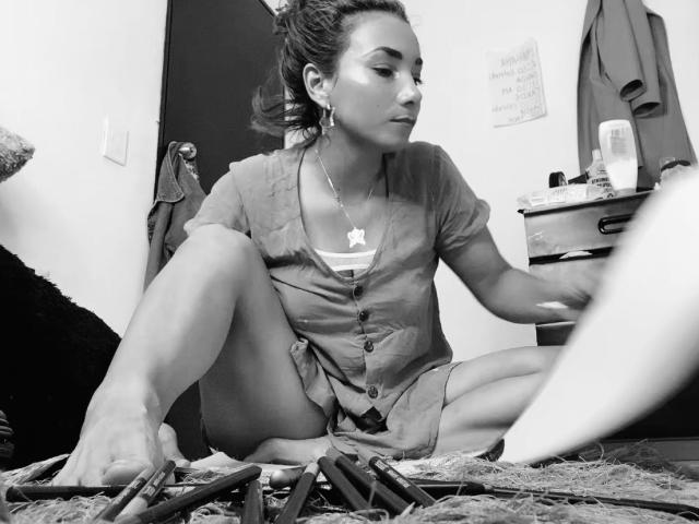 AmberDemons - Live Sex Cam - 21444734