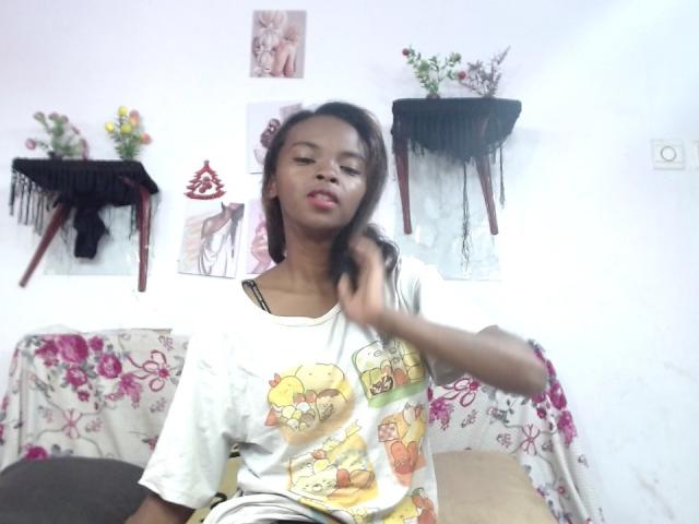 LaurenahSey - Live Sex Cam - 21450134