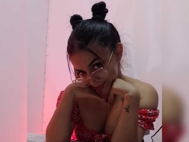 HikariChloe - Live Sex Cam - 21450670