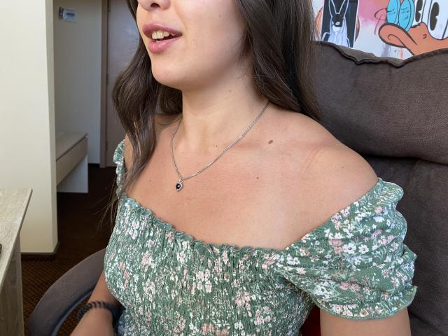 Mirellia - Live porn &amp; sex cam - 21456774
