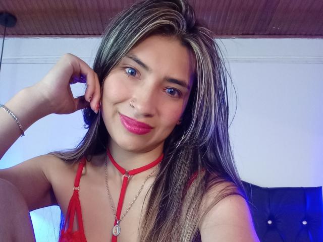 GreennEyess - Live sex cam - 21459394