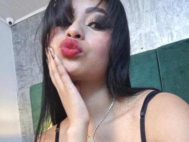 EmmaaRodriguez - Sexe cam en vivo - 21461026