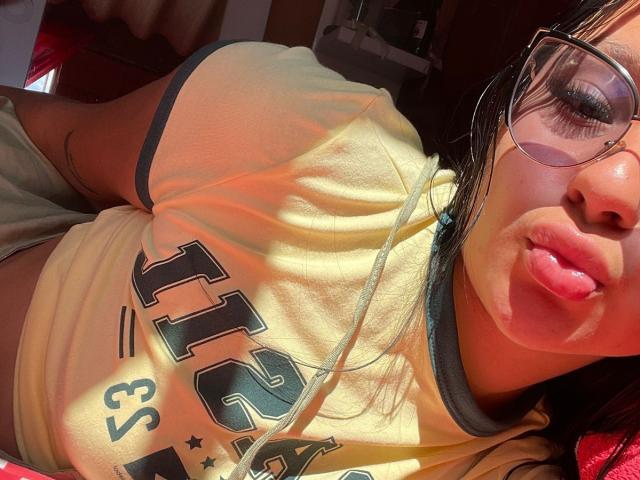 AlessiaFerry - Live sex cam - 21466561