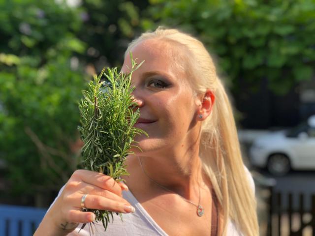 Lara-CumKitten - Live porn &amp; sex cam - 21467305