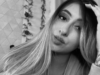 SabrinaaMontana - Live sex cam - 21470221