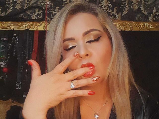 VictoriiaGray - Live porn &amp; sex cam - 21476851
