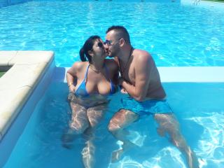 SexMagnifique - Web cam sex with this European Girl and boy couple 