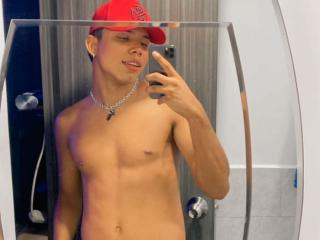 AresHot69 - Live Sex Cam - 21501825