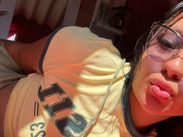 AlessiaFerry - Live sex cam - 21502565