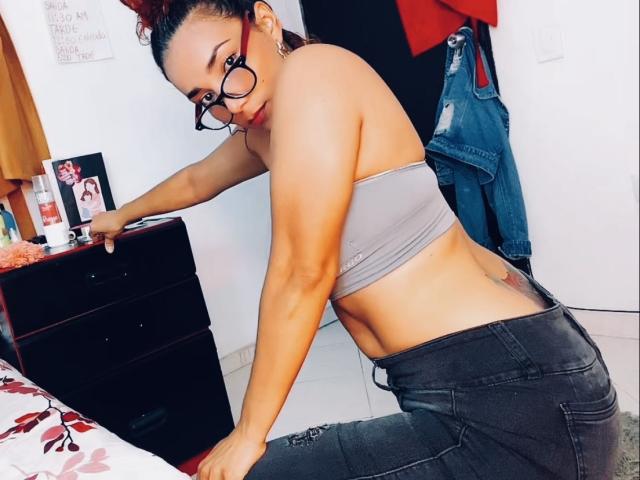 AmberDemons - Live Sex Cam - 21503249