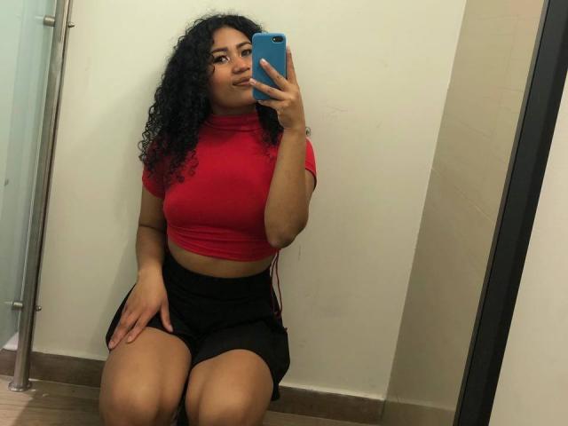 SophieSonyas - Live sexe cam - 21507065