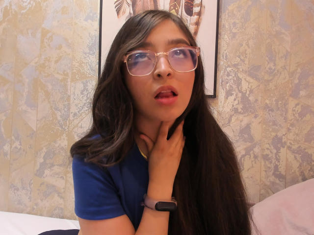 EvaMcAllister - Live sex cam - 21509849